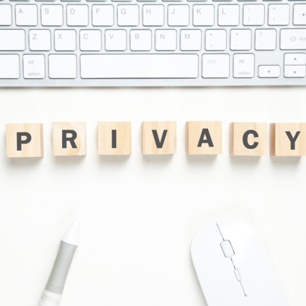 vecteezy_privacy-word-on-wooden-cubes-business-desk_4340260